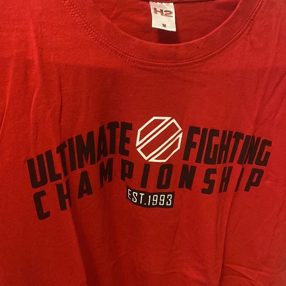 UFC ultimate fighting championship shirt
Mens M never worn - Picture 2 of 3